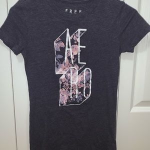 Purple Aeropostale tee-shirt